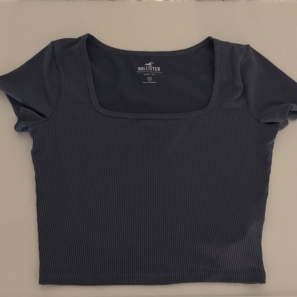 Hollister Women's Dark Gray Ribbed Crop Top